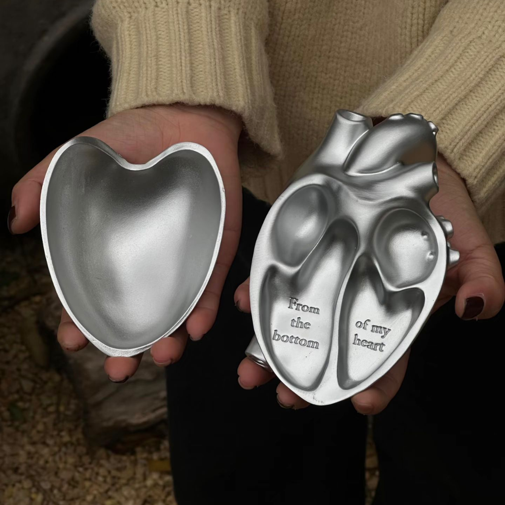 Heart Vessel：Anatomical Jewelry Tray & Ashtray